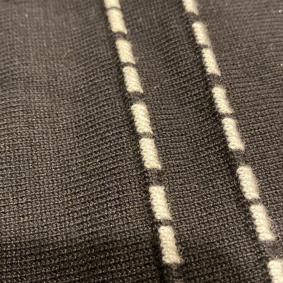 NWT Apt. 9 Petite Small Sweater Rushed Side Pullover Short Sleeve Black & White - Picture 8 of 16